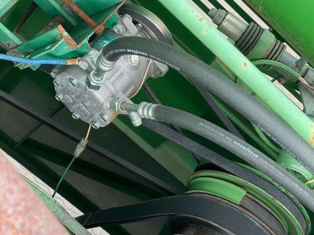 Зелений Джон Дір 1055, об'ємом двигуна 0 л та пробігом 0 тис. км за 33182 $, фото 27 на Automoto.ua