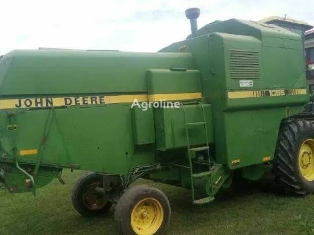 Зеленый Джон Дир 1055, объемом двигателя 0 л и пробегом 0 тыс. км за 21777 $, фото 4 на Automoto.ua