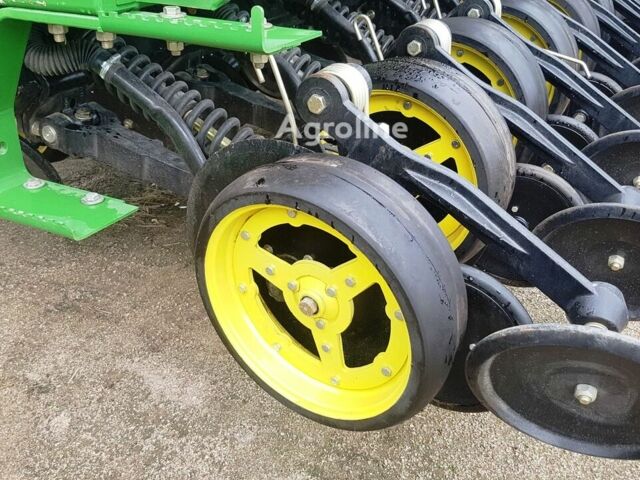 Зелений Джон Дір 1590, об'ємом двигуна 0 л та пробігом 0 тис. км за 69812 $, фото 7 на Automoto.ua