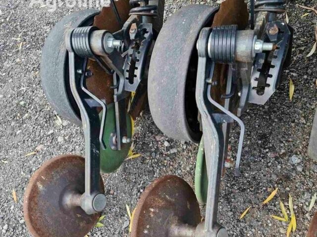 Зелений Джон Дір 1590, об'ємом двигуна 0 л та пробігом 0 тис. км за 52379 $, фото 6 на Automoto.ua