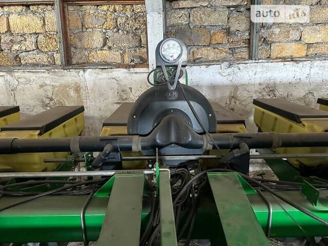 Зеленый Джон Дир 1780, объемом двигателя 0 л и пробегом 1 тыс. км за 30000 $, фото 10 на Automoto.ua