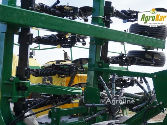 Зеленый Джон Дир 1890, объемом двигателя 0 л и пробегом 0 тыс. км за 174853 $, фото 16 на Automoto.ua