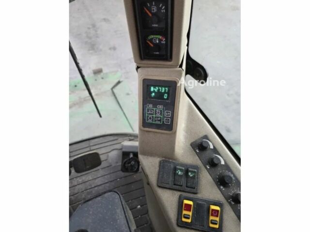 Джон Дир 2054 1994 в Звенигородка на Automoto.ua Зеленый Джон Дир 2054, объемом двигателя 0 л и пробегом 0 тыс. км за 42341 $, фото 7 на Automoto.ua