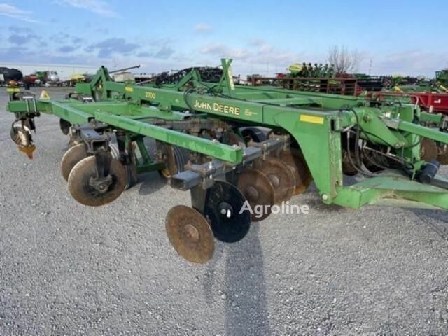 Зелений Джон Дір 2700, об'ємом двигуна 0 л та пробігом 0 тис. км за 27865 $, фото 13 на Automoto.ua