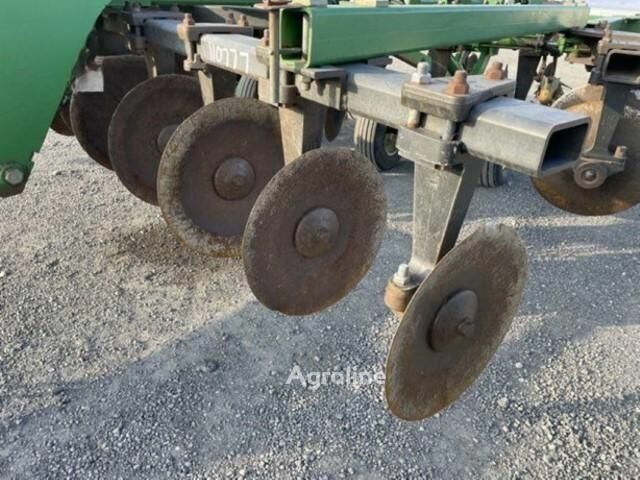 Зелений Джон Дір 2700, об'ємом двигуна 0 л та пробігом 0 тис. км за 27865 $, фото 15 на Automoto.ua