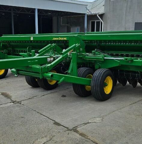 Джон Дир 455, объемом двигателя 0 л и пробегом 0 тыс. км за 31402 $, фото 2 на Automoto.ua