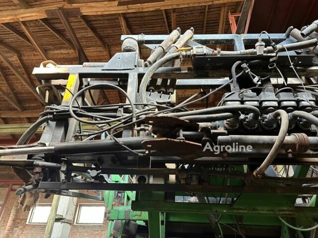 Зеленый Джон Дир 4710, объемом двигателя 0 л и пробегом 0 тыс. км за 20930 $, фото 6 на Automoto.ua