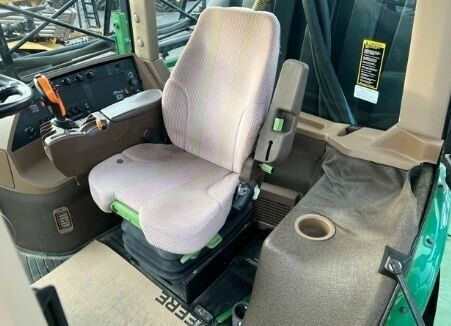 Зеленый Джон Дир 4730, объемом двигателя 0 л и пробегом 0 тыс. км за 197670 $, фото 53 на Automoto.ua