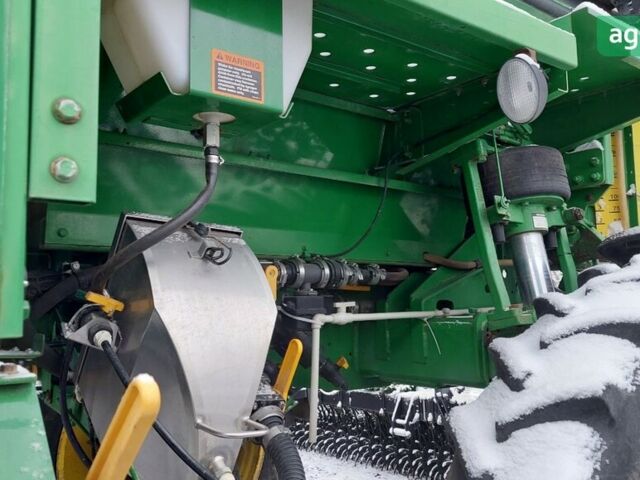Джон Дир 4830 2012 в Белой Церкве на Automoto.ua Джон Дир 4830, объемом двигателя 0 л и пробегом 0 тыс. км за 218000 $, фото 7 на Automoto.ua