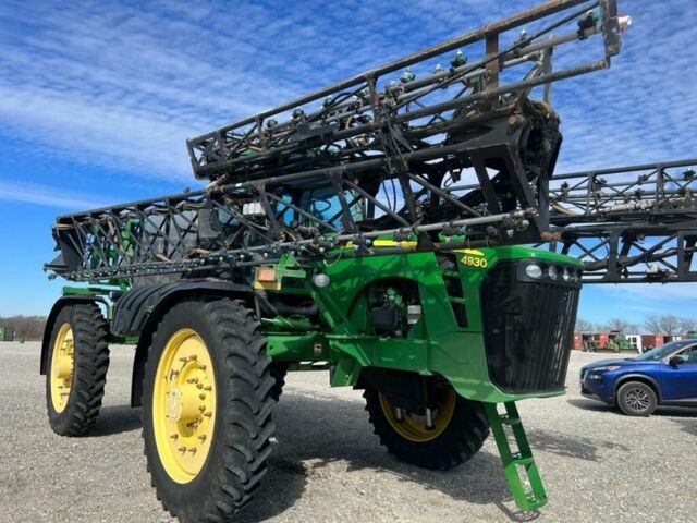 Джон Дір 4930 2011 у Хмельницькому на Automoto.ua Зелений Джон Дір 4930, об'ємом двигуна 9 л та пробігом 8 тис. км за 120000 $, фото 1 на Automoto.ua