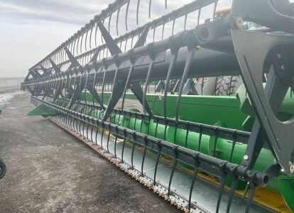 Зеленый Джон Дир 630F HydraFlex, объемом двигателя 0 л и пробегом 0 тыс. км за 19780 $, фото 11 на Automoto.ua