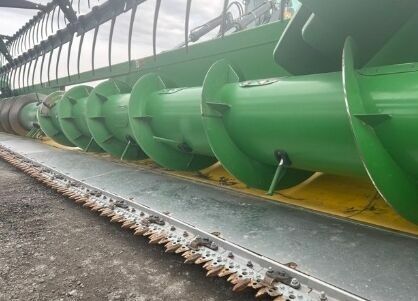 Зеленый Джон Дир 630F HydraFlex, объемом двигателя 0 л и пробегом 0 тыс. км за 19780 $, фото 13 на Automoto.ua