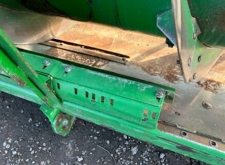 Зеленый Джон Дир 630F HydraFlex, объемом двигателя 0 л и пробегом 0 тыс. км за 25597 $, фото 2 на Automoto.ua