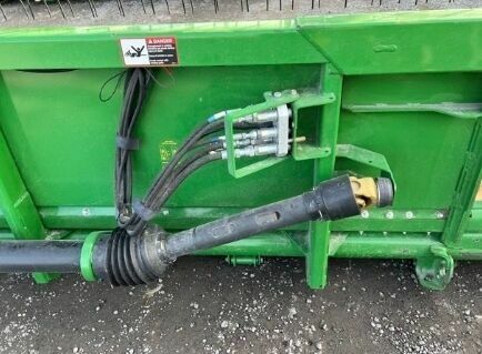 Зеленый Джон Дир 630F HydraFlex, объемом двигателя 0 л и пробегом 0 тыс. км за 25597 $, фото 1 на Automoto.ua