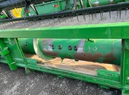 Зеленый Джон Дир 630F HydraFlex, объемом двигателя 0 л и пробегом 0 тыс. км за 25597 $, фото 4 на Automoto.ua