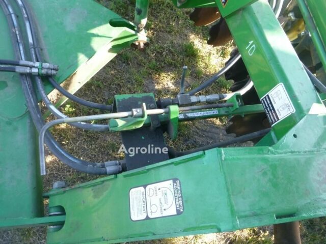 Зеленый Джон Дир 637, объемом двигателя 0 л и пробегом 0 тыс. км за 28377 $, фото 16 на Automoto.ua