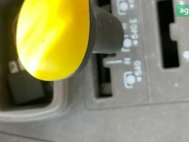 Джон Дир 6630, объемом двигателя 0 л и пробегом 0 тыс. км за 75075 $, фото 4 на Automoto.ua