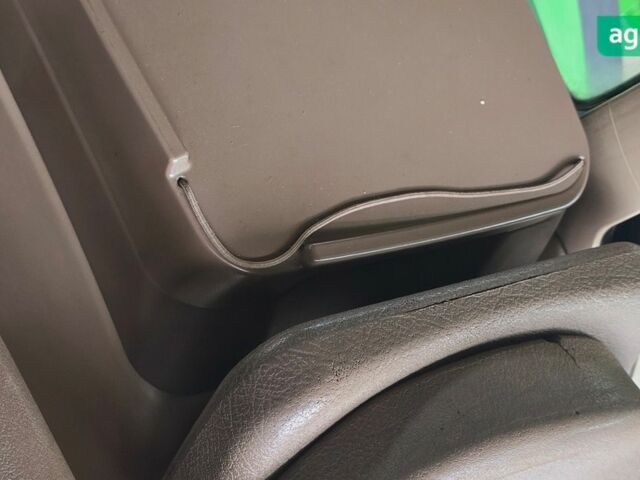 Джон Дир 6830, объемом двигателя 0 л и пробегом 0 тыс. км за 69850 $, фото 8 на Automoto.ua