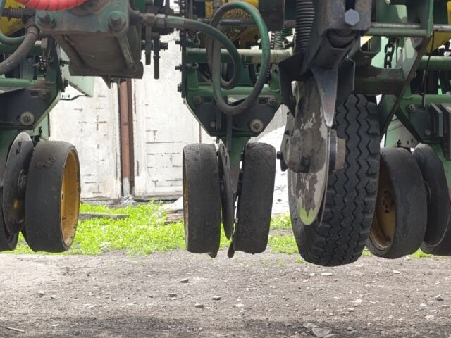 Зелений Джон Дір 7000, об'ємом двигуна 0 л та пробігом 0 тис. км за 10000 $, фото 4 на Automoto.ua