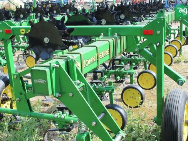 Джон Дир 825, объемом двигателя 0 л и пробегом 0 тыс. км за 5000 $, фото 1 на Automoto.ua