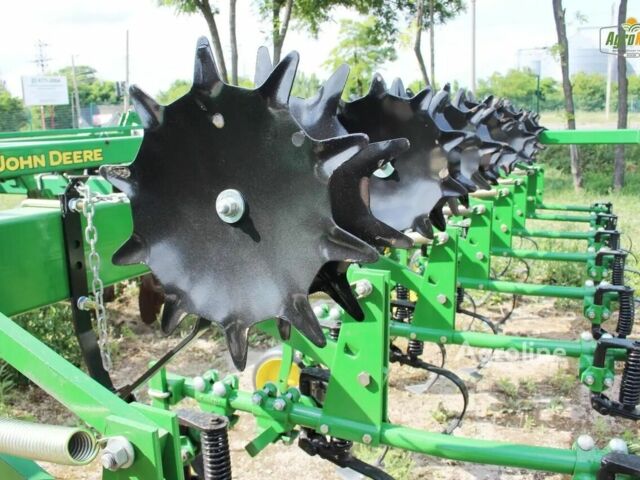 Зеленый Джон Дир 825, объемом двигателя 0 л и пробегом 0 тыс. км за 247739 $, фото 2 на Automoto.ua