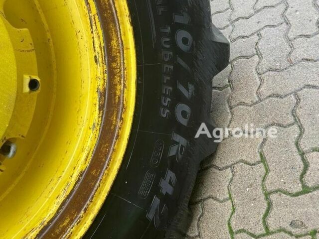 Зеленый Джон Дир 8335 Р, объемом двигателя 0 л и пробегом 0 тыс. км за 168861 $, фото 12 на Automoto.ua