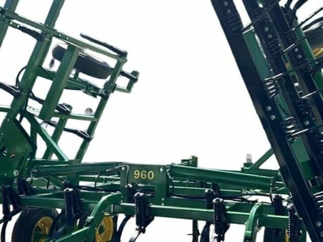 Джон Дир 960, объемом двигателя 0 л и пробегом 0 тыс. км за 1313071 $, фото 5 на Automoto.ua