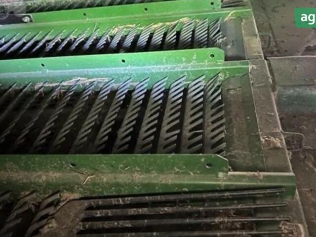 Джон Дир 9760 STS 2007 в Демидовке на Automoto.ua Джон Дир 9760 STS, объемом двигателя 0 л и пробегом 0 тыс. км за 85000 $, фото 9 на Automoto.ua