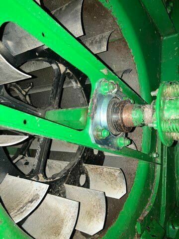 Зеленый Джон Дир 9760 STS, объемом двигателя 0 л и пробегом 0 тыс. км за 110486 $, фото 19 на Automoto.ua