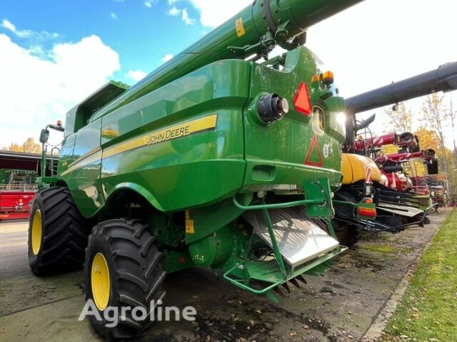 Джон Дир С 670 2013 в Здолбунове на Automoto.ua Джон Дир С 670, объемом двигателя 0 л и пробегом 0 тыс. км за 192664 $, фото 1 на Automoto.ua
