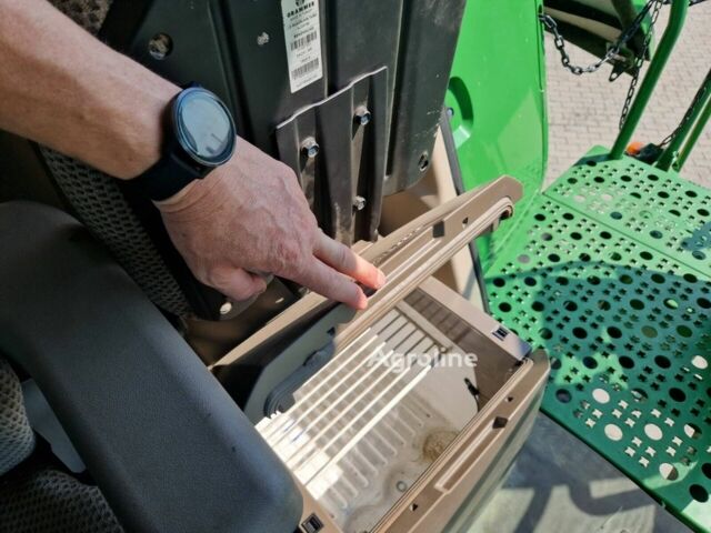 Зеленый Джон Дир С 670, объемом двигателя 0 л и пробегом 0 тыс. км за 188122 $, фото 30 на Automoto.ua