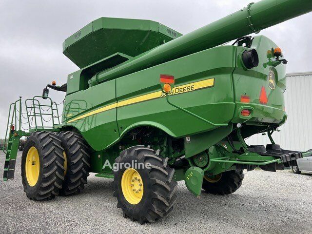 Зеленый Джон Дир С680, объемом двигателя 0 л и пробегом 0 тыс. км за 168636 $, фото 39 на Automoto.ua