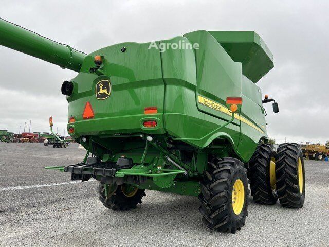 Зеленый Джон Дир С680, объемом двигателя 0 л и пробегом 0 тыс. км за 168636 $, фото 36 на Automoto.ua