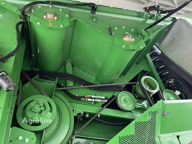 Зеленый Джон Дир С680, объемом двигателя 0 л и пробегом 0 тыс. км за 168636 $, фото 22 на Automoto.ua