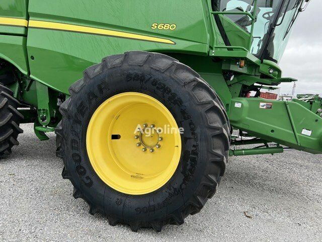 Зеленый Джон Дир С680, объемом двигателя 0 л и пробегом 0 тыс. км за 168636 $, фото 16 на Automoto.ua