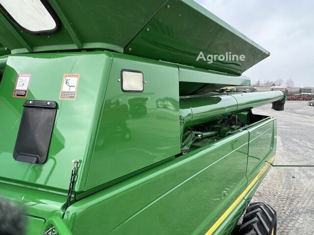 Зелений Джон Дір СТС, об'ємом двигуна 0 л та пробігом 0 тис. км за 97693 $, фото 43 на Automoto.ua