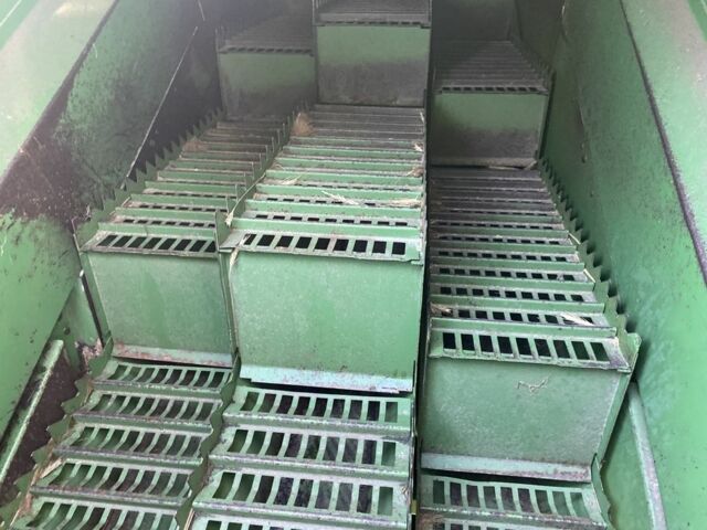 Джон Дир Другая 1987 в Ковель на Automoto.ua Джон Дир Другая, объемом двигателя 0 л и пробегом 1 тыс. км за 16500 $, фото 15 на Automoto.ua