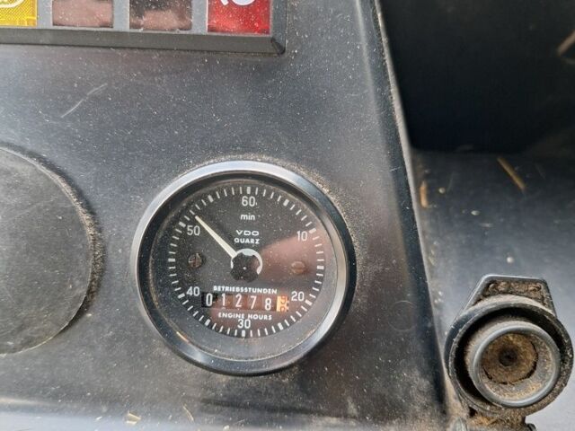 Джон Дир Другая, объемом двигателя 4 л и пробегом 1 тыс. км за 21800 $, фото 5 на Automoto.ua