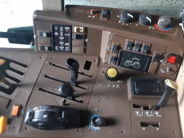 Джон Дир Другая, объемом двигателя 6.8 л и пробегом 2 тыс. км за 23000 $, фото 4 на Automoto.ua