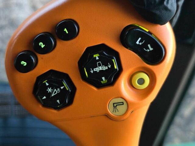 Джон Дир Другая, объемом двигателя 0 л и пробегом 0 тыс. км за 67777 $, фото 7 на Automoto.ua