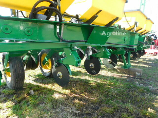 Джон Дир Другая, объемом двигателя 0 л и пробегом 0 тыс. км за 27491 $, фото 1 на Automoto.ua