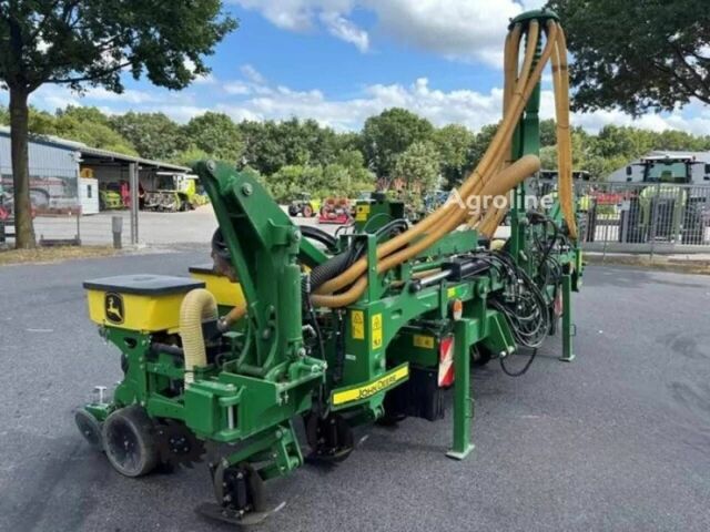 Джон Дір Другая, об'ємом двигуна 0 л та пробігом 0 тис. км за 38871 $, фото 5 на Automoto.ua