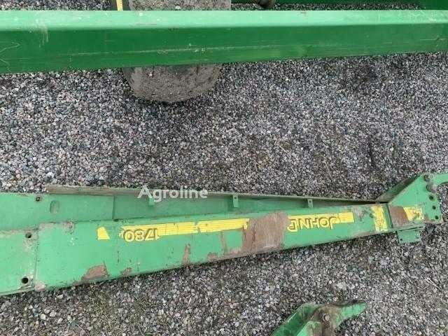 Джон Дір Другая, об'ємом двигуна 2.45 л та пробігом 0 тис. км за 17526 $, фото 14 на Automoto.ua