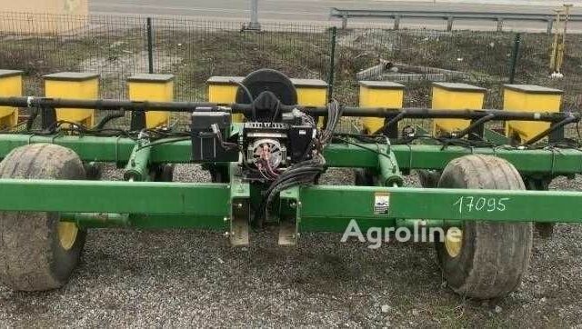 Джон Дір Другая, об'ємом двигуна 2.45 л та пробігом 0 тис. км за 17526 $, фото 12 на Automoto.ua