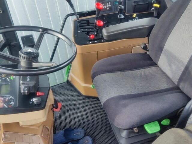 Джон Дир Другая, объемом двигателя 6.79 л и пробегом 400 тыс. км за 36500 $, фото 5 на Automoto.ua