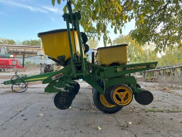 Зелений Джон Дір Другая, об'ємом двигуна 0 л та пробігом 0 тис. км за 19744 $, фото 2 на Automoto.ua
