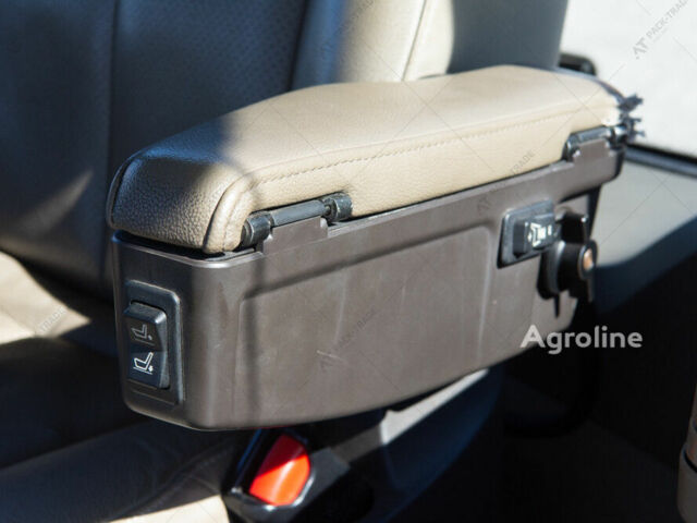 Зелений Джон Дір Другая, об'ємом двигуна 0 л та пробігом 0 тис. км за 16924424 $, фото 33 на Automoto.ua