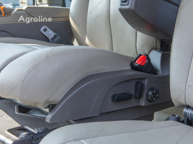 Зелений Джон Дір Другая, об'ємом двигуна 0 л та пробігом 0 тис. км за 16924424 $, фото 12 на Automoto.ua