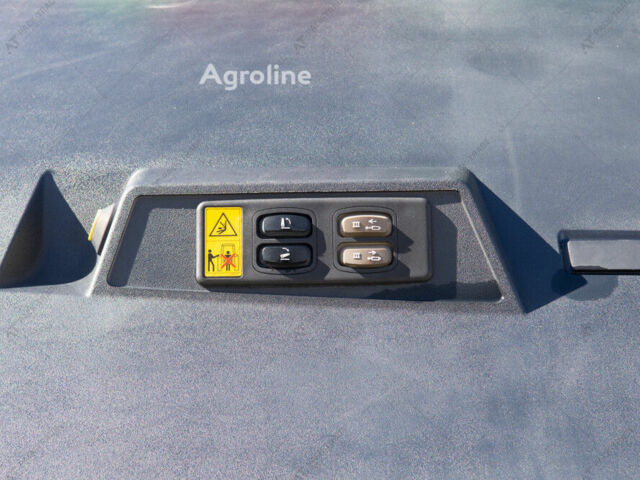 Зелений Джон Дір Другая, об'ємом двигуна 0 л та пробігом 0 тис. км за 16924424 $, фото 9 на Automoto.ua