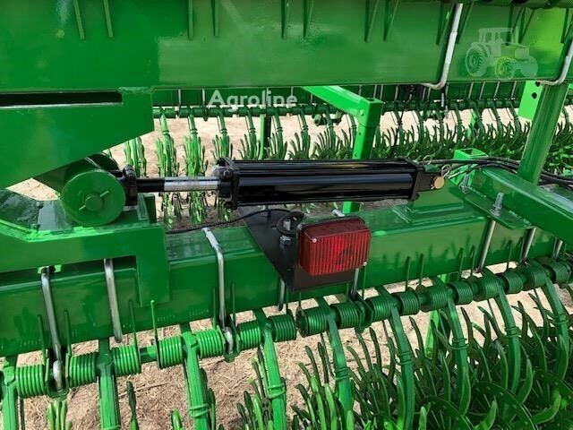 Зелений Джон Дір Другая, об'ємом двигуна 0 л та пробігом 0 тис. км за 15341 $, фото 5 на Automoto.ua